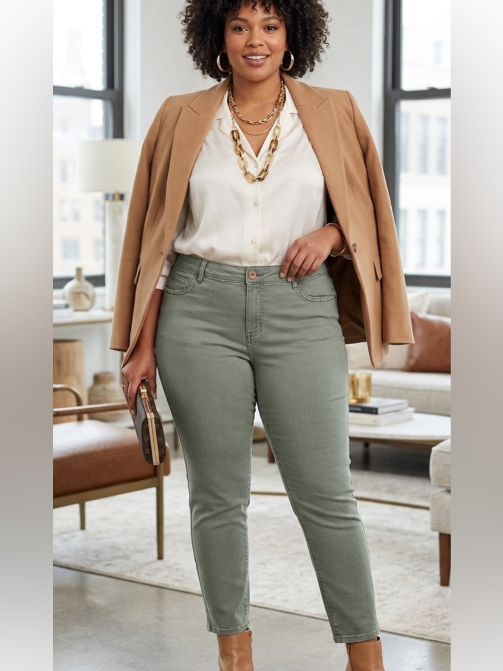 Maurices Jeans Women's 3/4 Green Light Wash Skinny Pants size 22